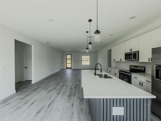 Building Photo - 4240 SW 169th Ln Rd