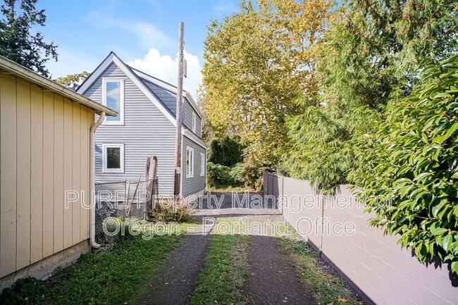 Building Photo - 5263 N Harvard St