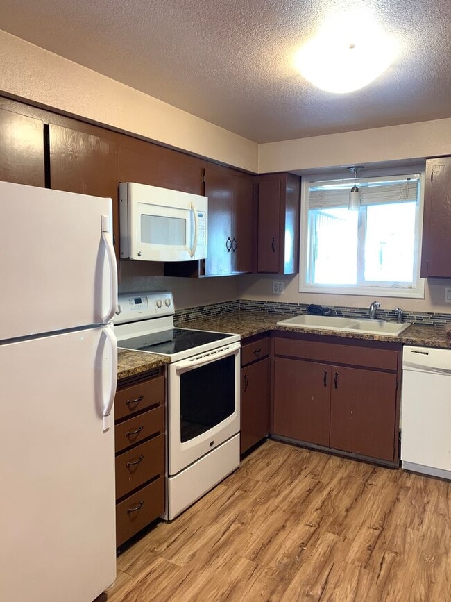Building Photo - Charming 2 Bedroom Home in Downtown Boise - Off Broadway