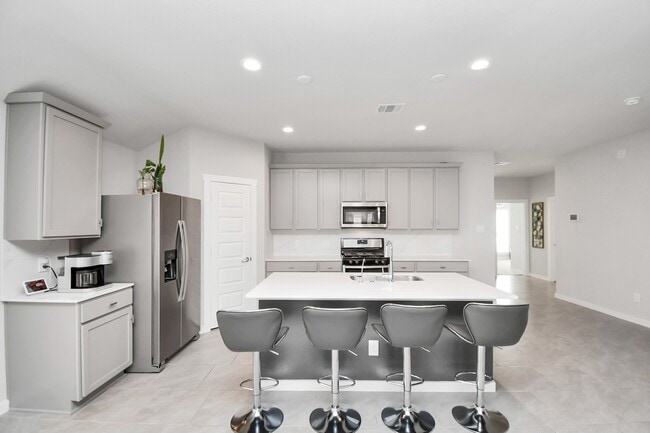 Building Photo - 7431 Teton Creek Trace