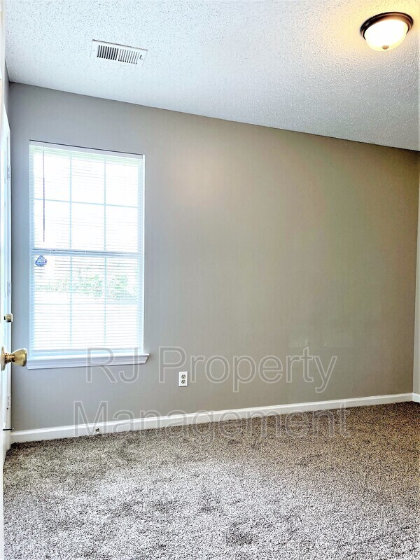 Building Photo - 4297 Kings Valley Cove E