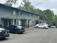 Building Photo - Two bedroom one bathroom condo in Southwes...