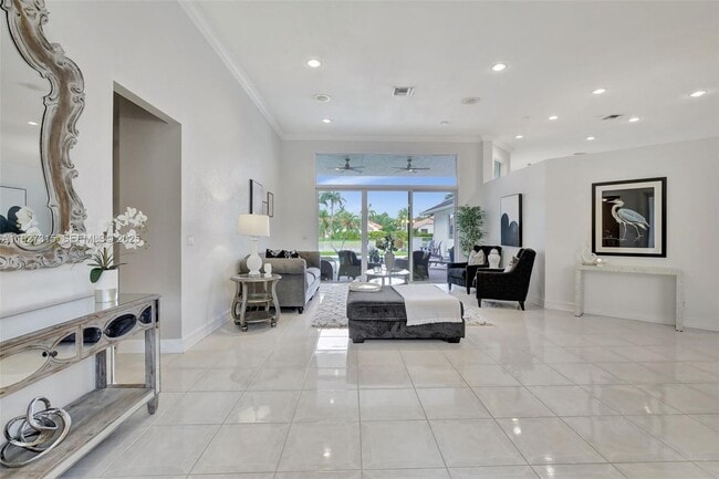 Building Photo - 2922 Medinah