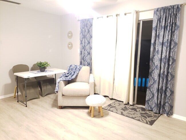 Building Photo - 8211 12th Way N