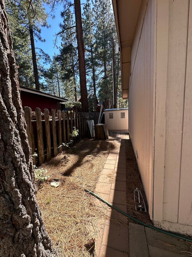 Building Photo - Al Tahoe 3 Bedroom Home with Garage, Just ...