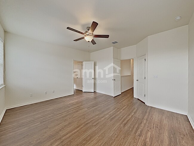 Building Photo - 2732 Spencebrook