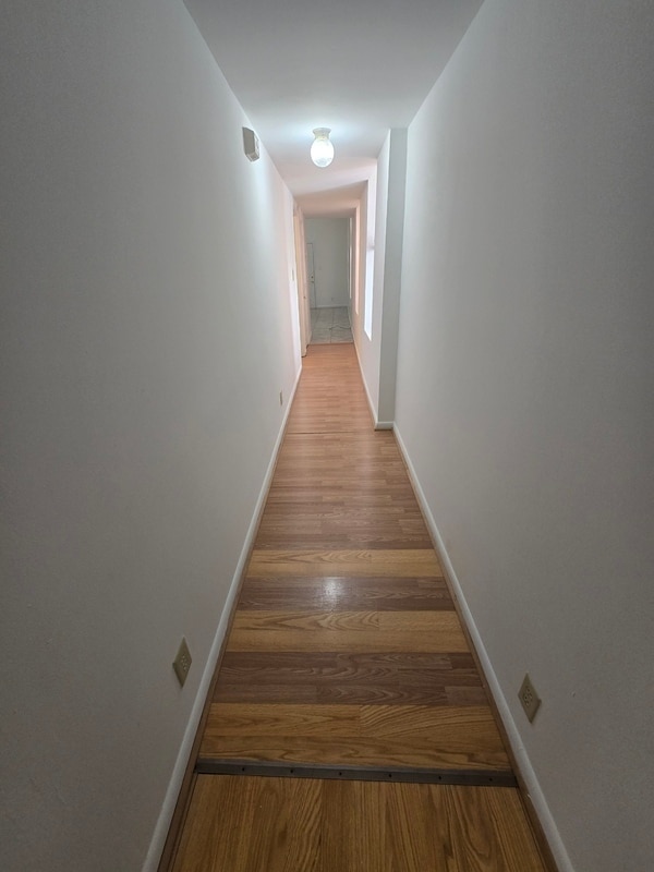 Building Photo - 503 W Grace St