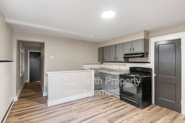 Building Photo - 8212 Toddy Ave