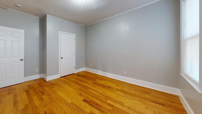 Building Photo - 8 Wardman Rd