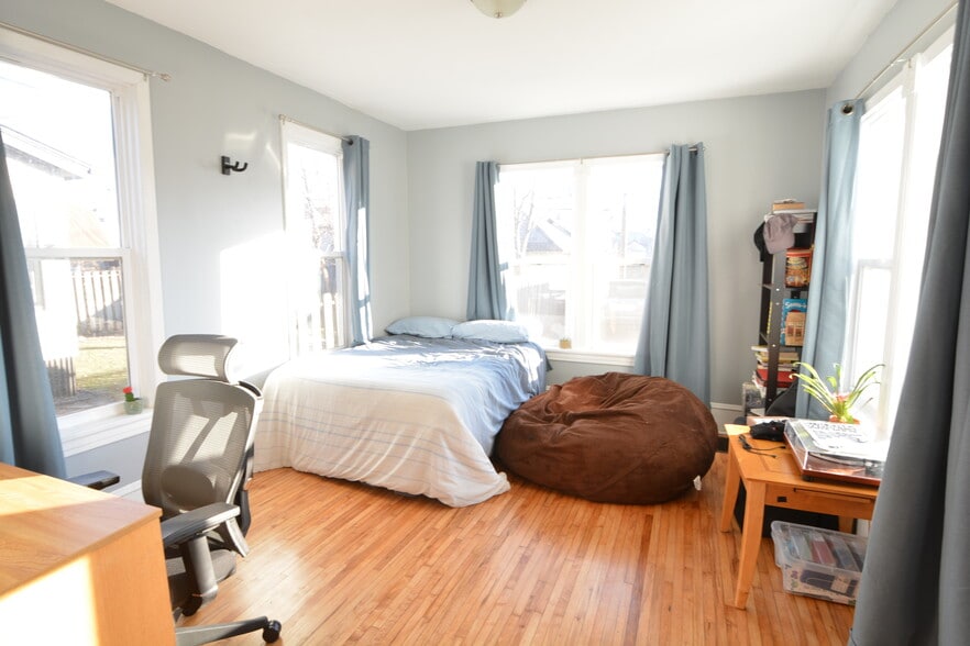 Main Floor Bedroom #3 $660 - 1100 15th Ave SE