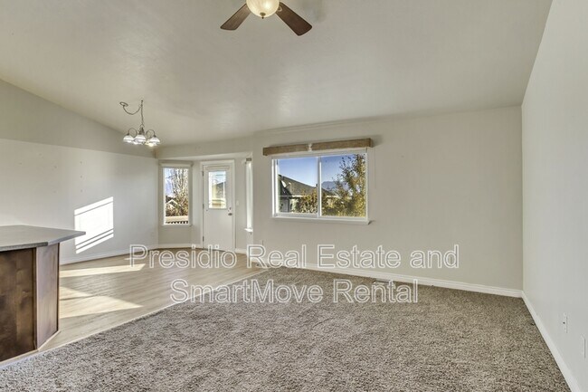 Building Photo - 6924 Chippewa Dr