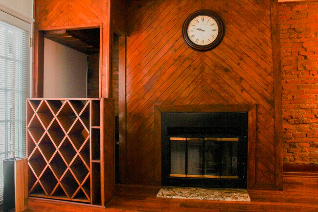Fireplace and Wet Bar - 505 N Rodney St