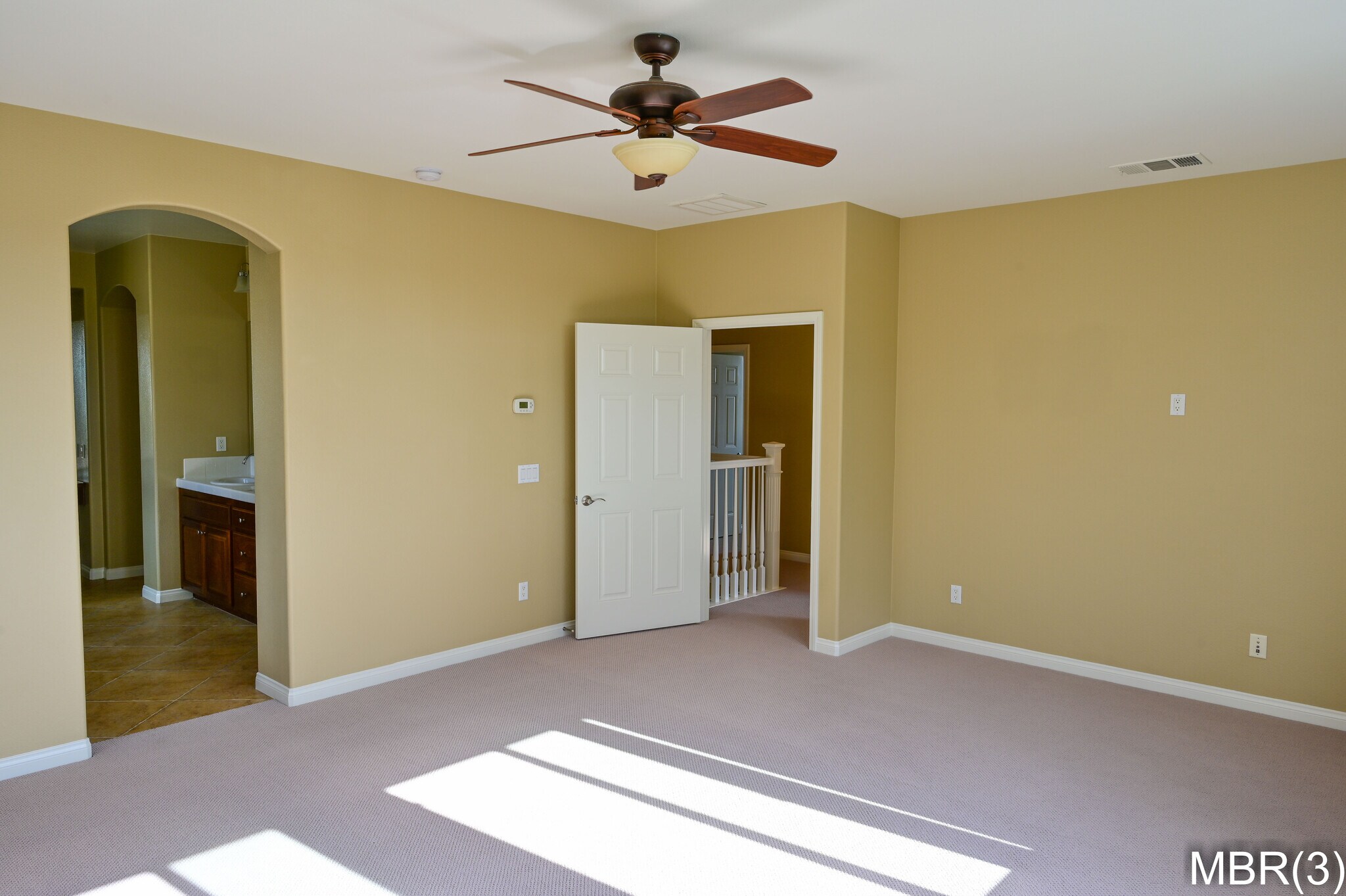 Building Photo - 1167 Vista Pointe Blvd