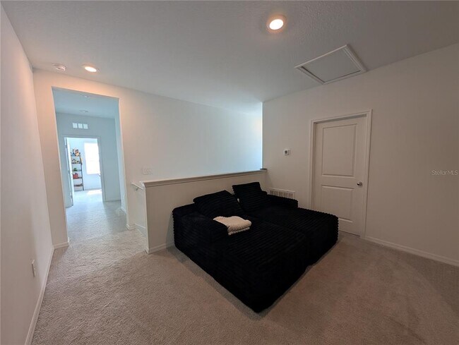Building Photo - 3385 Lapis Lk Dr