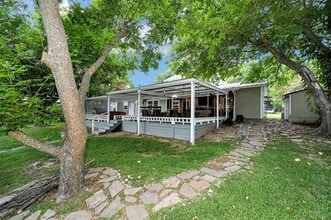 Building Photo - 107 Lancelot Dr