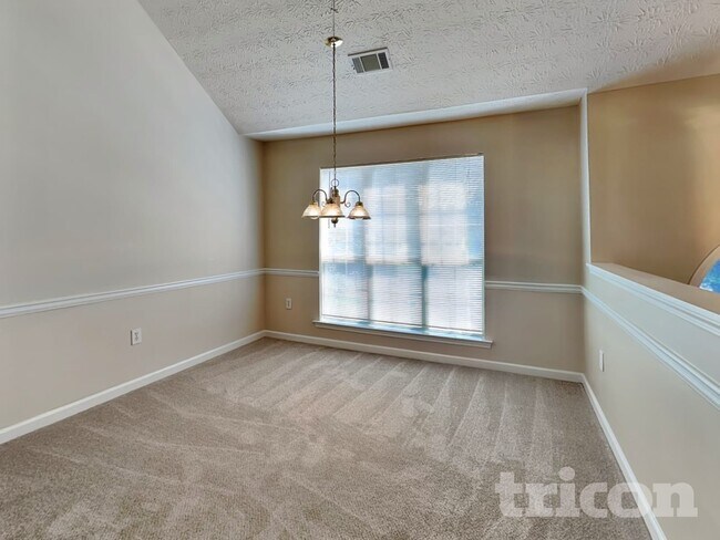 Building Photo - 50 Tufts Cir