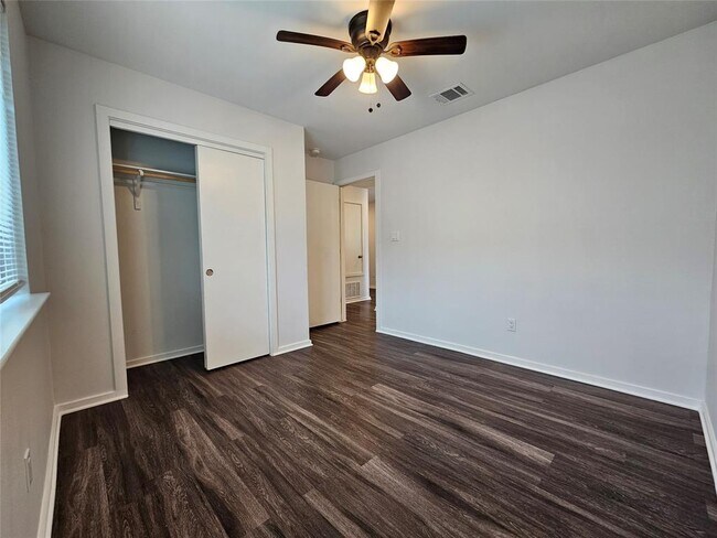 Building Photo - 16721 Hamilton Point Cir