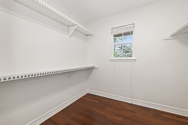 Building Photo - 13244 Trail Hollow Dr