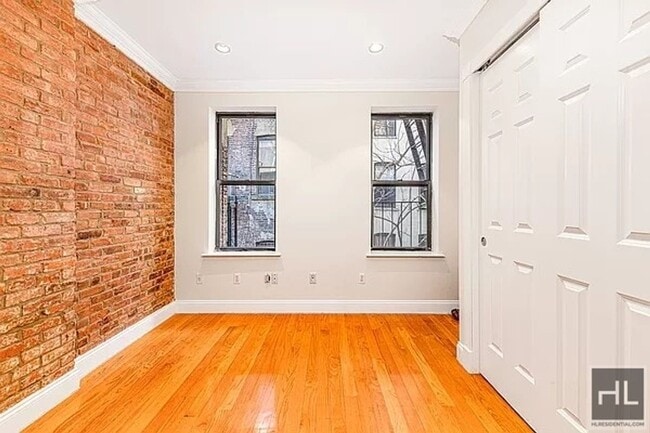 Building Photo - EAST 9 STREET