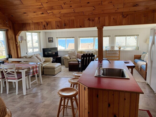 Building Photo - 46 Wards Cove Rd