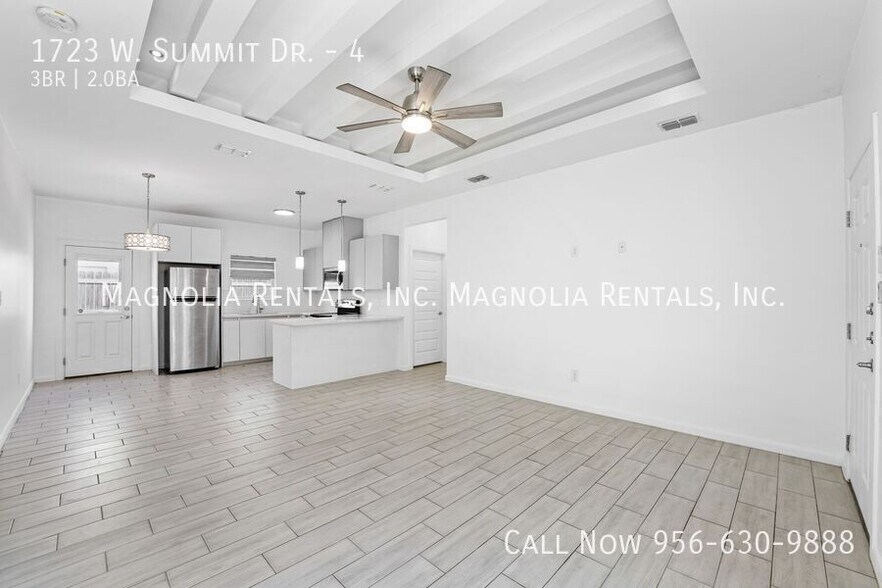 Building Photo - 1723 W Smt Dr