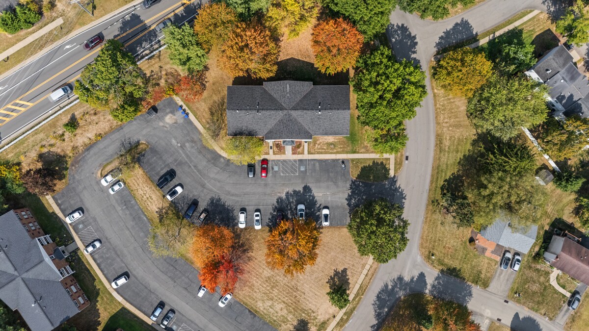 Building Photo - 976 Wood Hollow Dr