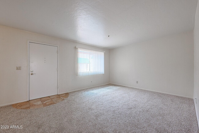 Building Photo - 12123 W Bell Rd