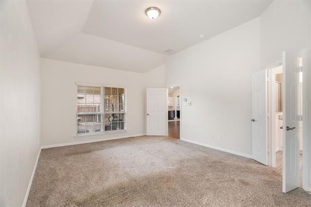 Building Photo - 112 Basswood Dr