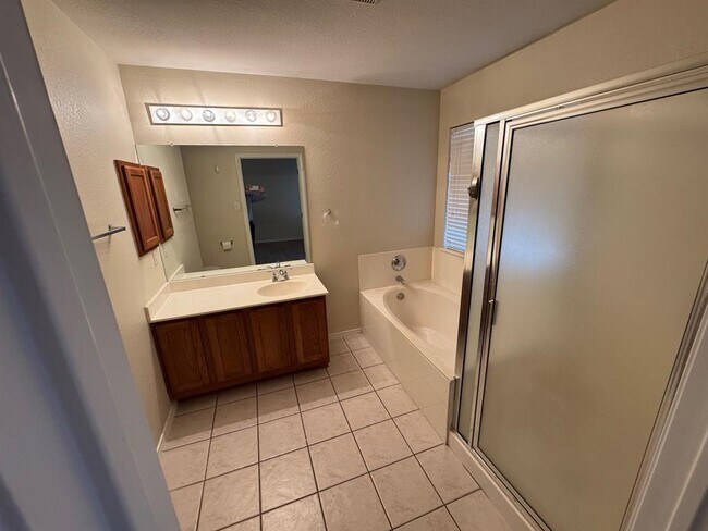 Building Photo - 1710 Chinati Mountain Trail