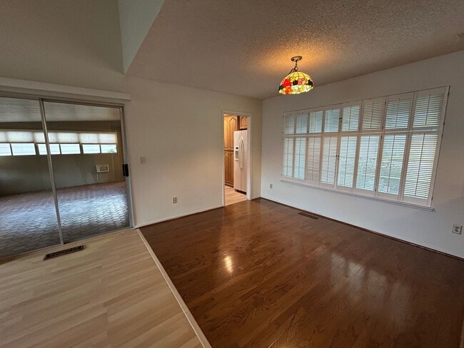 Building Photo - 2bd/2ba home in Oakmont's 55+ adult Community