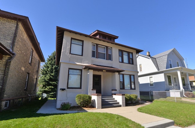 Building Photo - 1106 David St