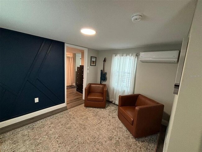 Building Photo - 2007 E Henry Ave