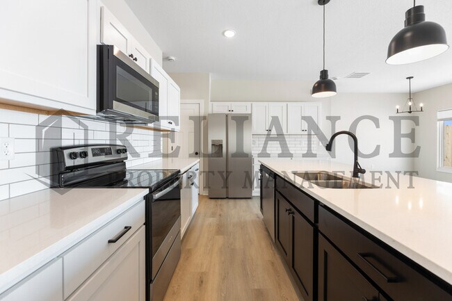 Building Photo - 12422 Blanford St