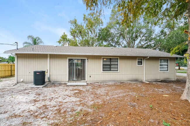 Building Photo - 4905 Volusia Ave