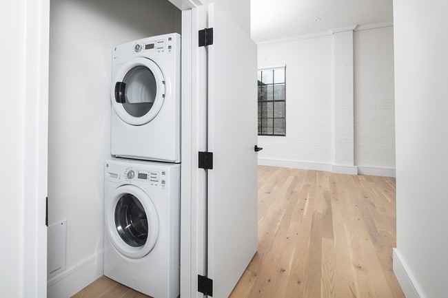 Floorplan - Auction House Apartments