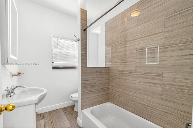 Building Photo - 4575 Post Ave