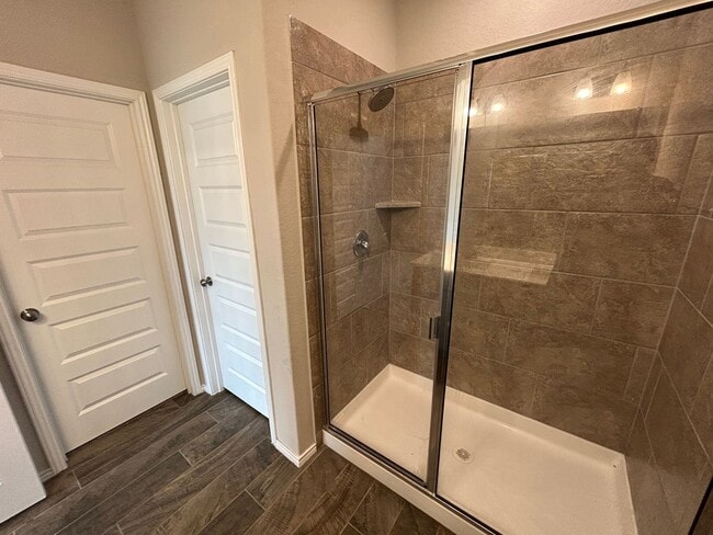 Building Photo - **APPLICATION RECEIVED** Beautiful Single-Story Home with Covered Patio & Fenced Yard!