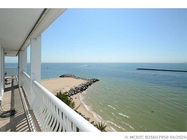 Building Photo - 2200 S Ocean Ln