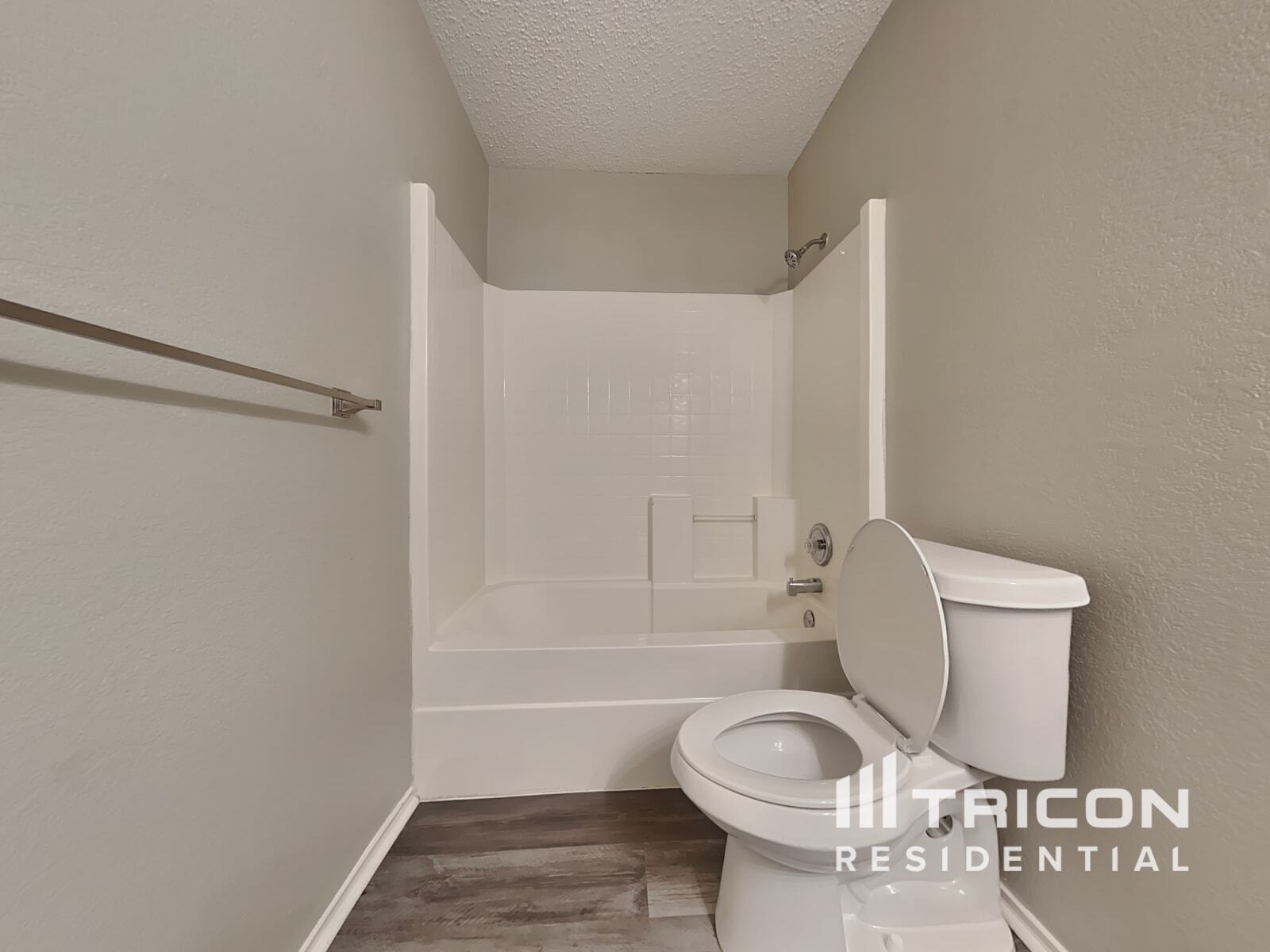 Building Photo - 5221 Bedfordshire Dr