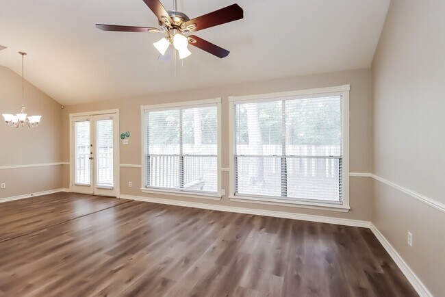 Building Photo - 4018 Hunnington Dr