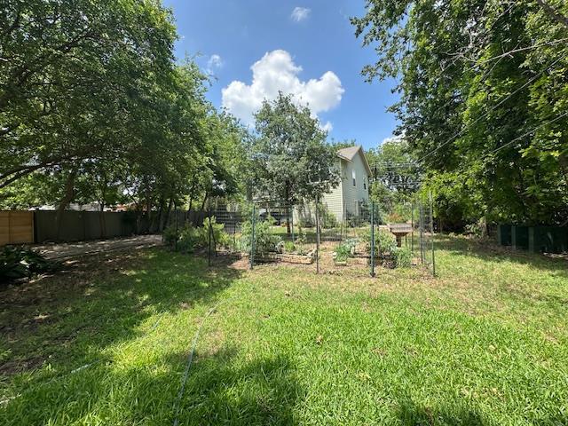Building Photo - 5119 Fairview Dr