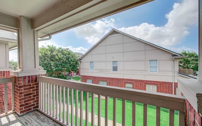 Building Photo - 3815 Shire Valley Dr