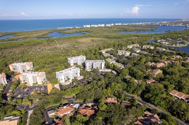 Building Photo - 285 Naples Cove Dr
