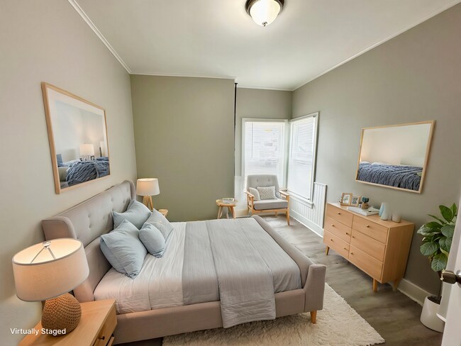 Building Photo - 48 Waterman St