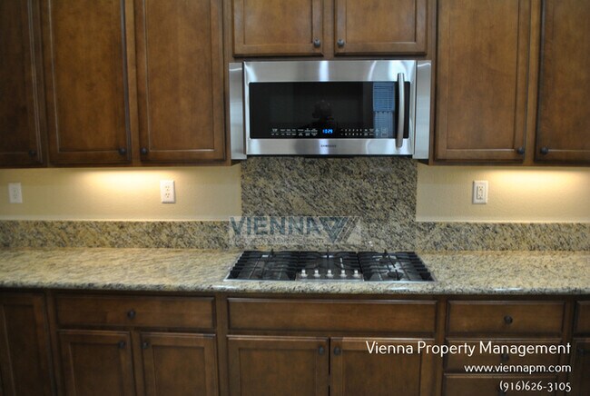 Building Photo - 2101 Harpford Dr