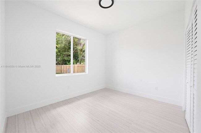 Building Photo - 10745 SW 217th St