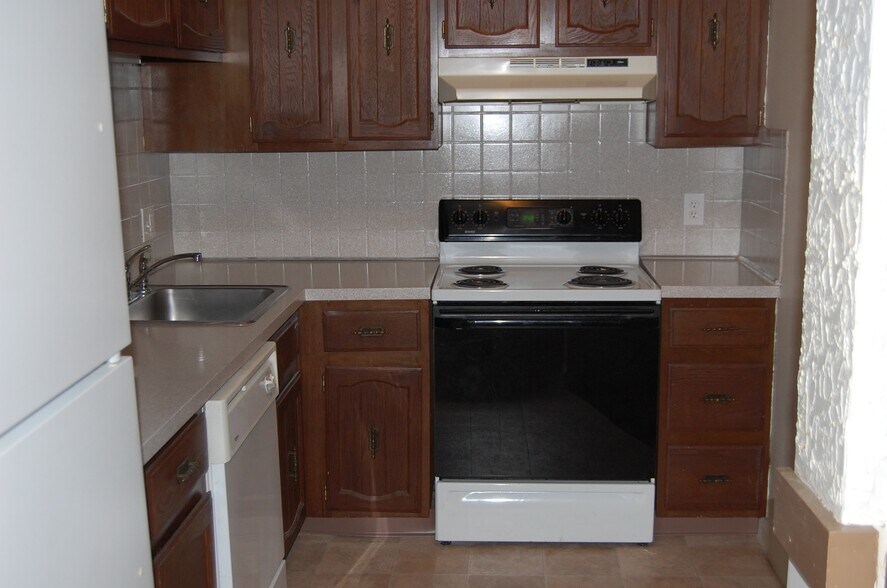 Building Photo - 75 Winthrop St