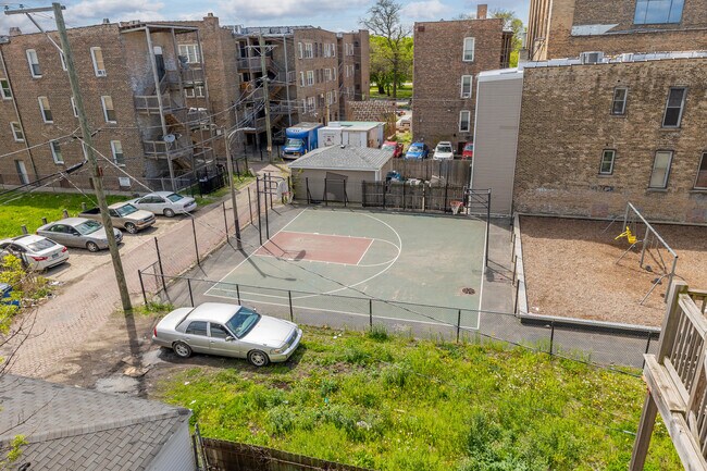 Building Photo - 1321 S Millard Ave