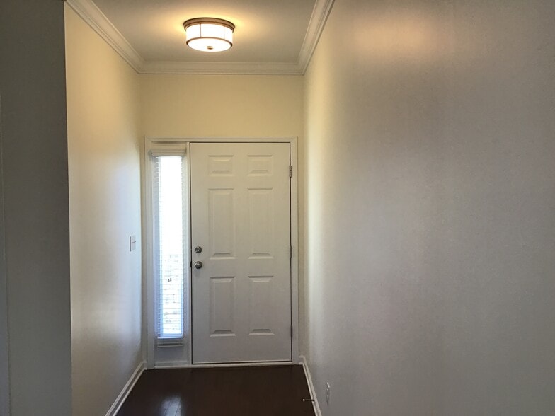 Building Photo - 2114 Atwell Glen Ln