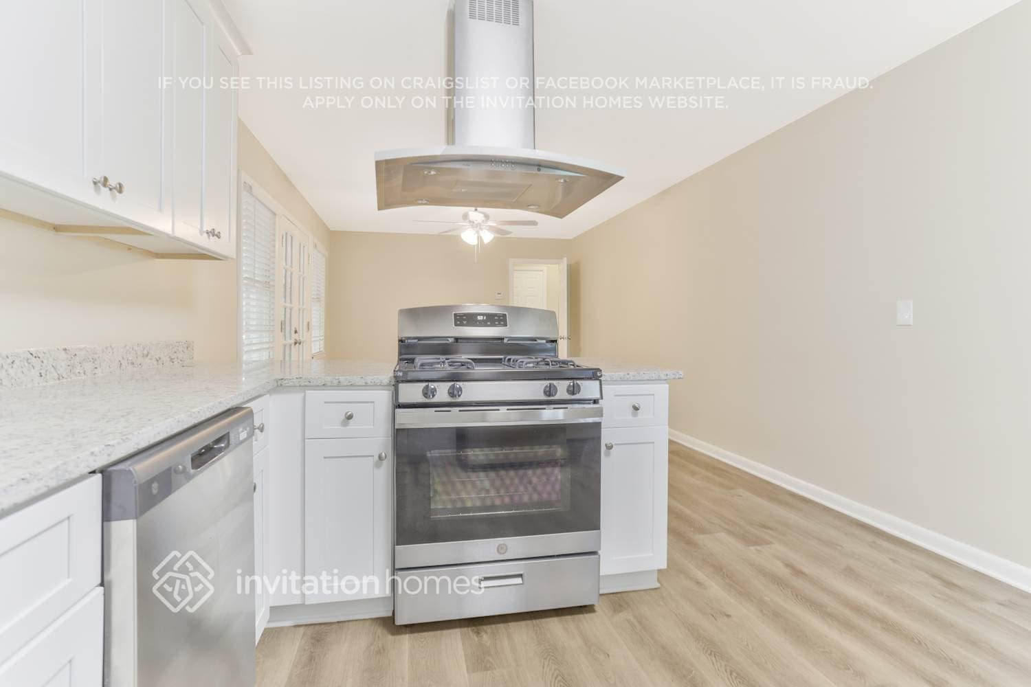 Building Photo - 1060 Canterbury Dr